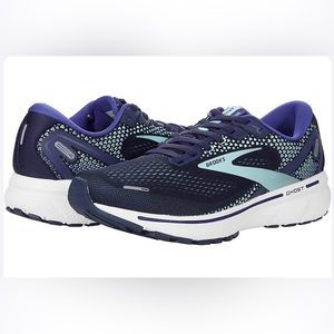 Brooks Ghost 14 Size: Women’s 8.5 Wide Color: Peacoat/ Navy/ Yucca